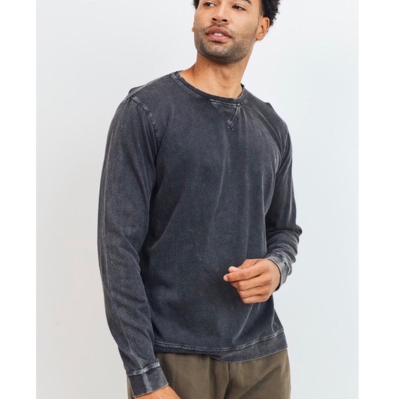 NWT Mens Black Mineral Wash Pullover - Picture 2 of 8